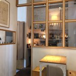 リバース - 店内