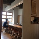 リバース - 店内