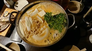 個室×海鮮 海鮮炉端 産地直送北海道 - 牡蠣の味噌鍋