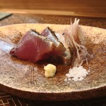 肴とお酒 うを弘 - カツオ藁炙り