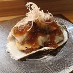 肴とお酒 うを弘 - 生岩牡蠣　焼き茄子　ポン酢ジュレ