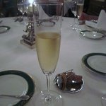 クラブ33 - 誕生日なんで先ずはスパークリングワインで乾杯！