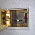 クラブ33 - この扉を開けるとインターホンが現れ入り口を開けてくれますよ