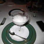 クラブ33 - 口直しのミントシャーベットで肉料理を待ちます！