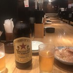 テング酒場 - 2016/08 ラガービール 594円、オニオンスライス 205円