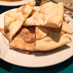 ガラムマサラ - プレーンナン
      シナモンナン