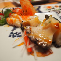 焼肉エクセレント 銀座店 - 海鮮を綺麗に盛り付け