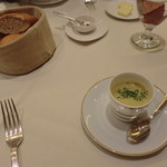 ル・ビストロ・資生堂 - キャベツのポタージュ