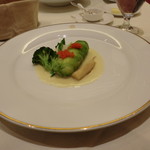 ル・ビストロ・資生堂 - メイン（魚料理）：真鯛のポーピエットと竹の子のソテー　ソースバンブラン
