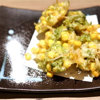 銀座　神籬 - しらす・とうもろこし・あおさのりのかき揚げ　600円