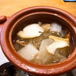 中国菜 火ノ鳥 - 蒸しスープ
      生鮑、干し貝柱、ヨシキリザメのフカヒレ入り