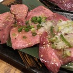 Yakiniku Sakaba Tomosankaku Hanare - 