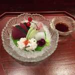 和 あすか - 向付／淡路鱧湯引き梅肉添え、鰹たたき、鯛、槍烏賊