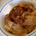 Katsuya - 肉盛りチキンカツ丼 キャベツ別皿