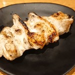 炭火串焼 初代バッジョ - なんこつ(塩)