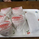 ロッキーバーガー - ハンバーガー、ココア揚げパン