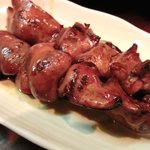 興 - 「レバーの串焼き」：“臭みが無い”“プルンプルン”　レバーのイメージが見事に変わります！！