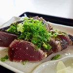 黒潮一番館 - ［2018/06］カツオのタタキ単品(900円)