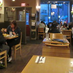 Pho Basil - 人気店です