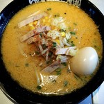 Raamen Kagetsu Arashi - 黄金の味噌ラーメン トッピング味玉(2018年6月23日)