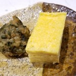 鮨匠 のむら - ②厚焼き&飛び魚のさつま揚げ
      厚焼きはやや甘口、飛び魚(鹿児島県開聞岳沖産)のさつま揚げは屋久島の伝統的な作り方で絶品です。