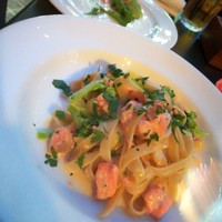 grigio la tavola - 
