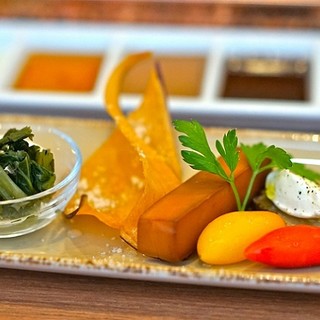 ワインと串カツ GINZA 六覺燈 Vin_1