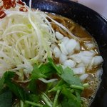 ラーメン人生JET600 - 味噌鶏煮込みそばをＵＰで！