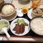 牛たん炭焼　利久 - 牛たんづくし定食 1800えん＋税