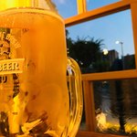 雷鶏 - ビールは泡少なくしてとお願いすると、こんなのが来ました笑