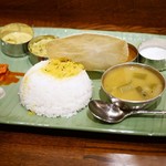 ケララの風II - ランチ・ミールス￥１２００