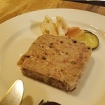 ヴェロニカ ペルシカ - ゴマ油と山椒の豚テリーヌ