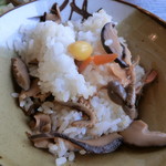 きのこの里 鈴加園 - 名物きのこめし
