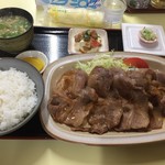 さとう家 - 生姜焼き定食