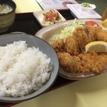 さとう家 - 名物 チキンカツ定食