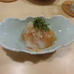 カネマス弥平とうふ店 - 真鯛梅肉和え　650円
