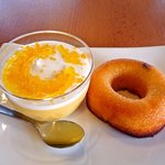 ジャンヌダルクカフェ - 「マンゴープリン」、焼きドーナツ「ジャンヌring（チーズ）」