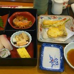 鮨ひら山 - 料理写真:天ぷらランチ（松）1500円税込み