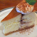 Cafe Crema - 【シナモン・スフレチーズケーキ(ドリンク+400円)】