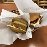 モスバーガー - フィッシュバーガー340円 チーズバーガー250円