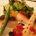 サーラ・カリーナ - サラダ仕立ての魚料理