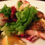 サーラ・カリーナ - サラダ仕立てのお肉料理