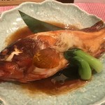 Ryoushi Sakaba Kaitei - 鮮魚の煮付の一例（アラ）