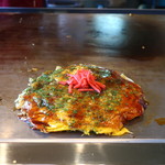 鉄板バル かたつむり - お好み焼き ヤサイ入