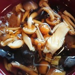仙人小屋 - 色々キノコ汁。