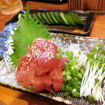 手打ちうどん 自遊席 - マグロ中落ち・お新香