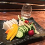 日本酒と個室居酒屋 農家の慶 - 日本酒と個室居酒屋 農家の慶 海浜幕張店(千葉県千葉市美浜区ひび野)地野菜の一夜漬け 600円