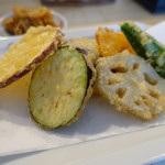 博多天ぷら専門店 おひるごはん - とり天定食の野菜天