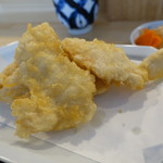 Hakata Tempura Semmon Tenohirugohan - とり天定食