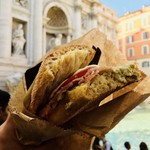 Pane e Salame - 【パニーニ・プロシュート】（4.5€）※